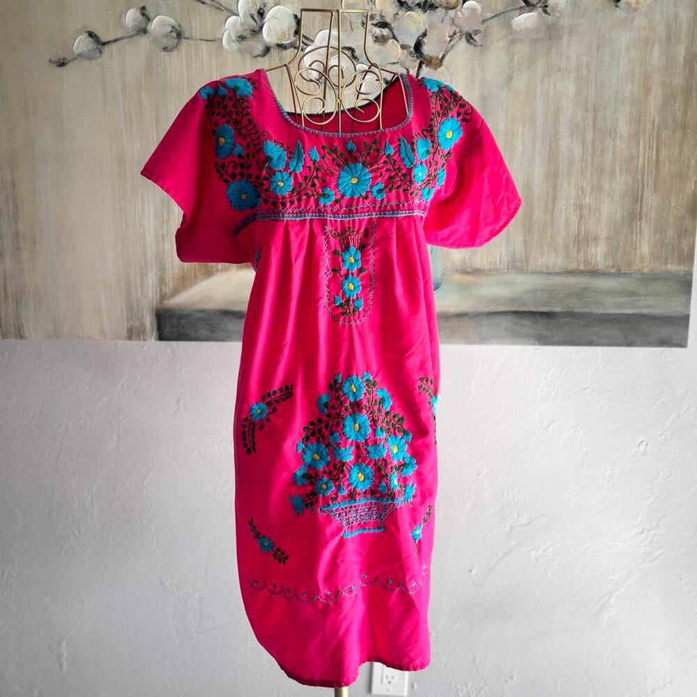 Pink Floral Embroidered Tunic Dress Boho Folk Style Short Sleeve Medium